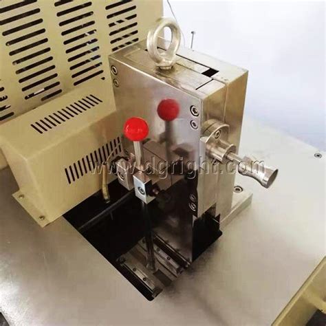 Rubber Brittleness Tester convenience store|Five Tests for Low.